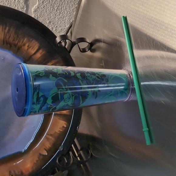 Starbucks Holiday 2022 Blue Woodland Color Changing Tumbler Cold Cup Venti 24oz - Picture 1 of 5